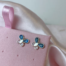 Cargar imagen en el visor de la galería, Maripositas en plata