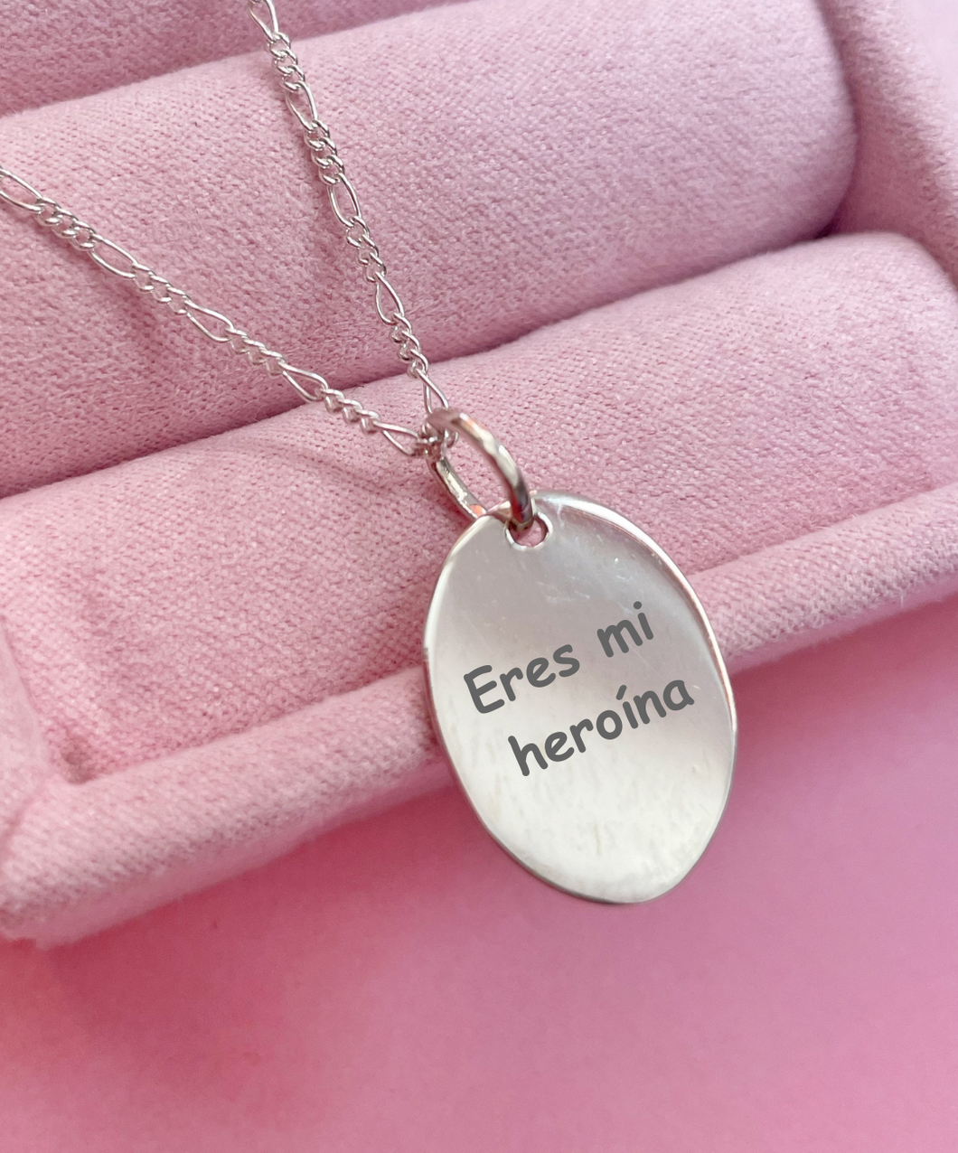 Collar Mensaje de Amor Ovalado