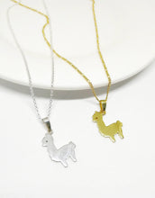 Cargar imagen en el visor de la galería, Llamita peruanita
